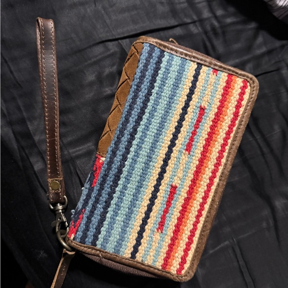 STS Ranchwear Multicolor Patchwork Wallet - Picture 3 of 3